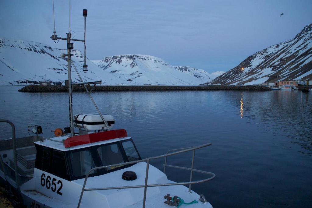 Comfy Guesthouse Westfjords Sudureyri Dış mekan fotoğraf